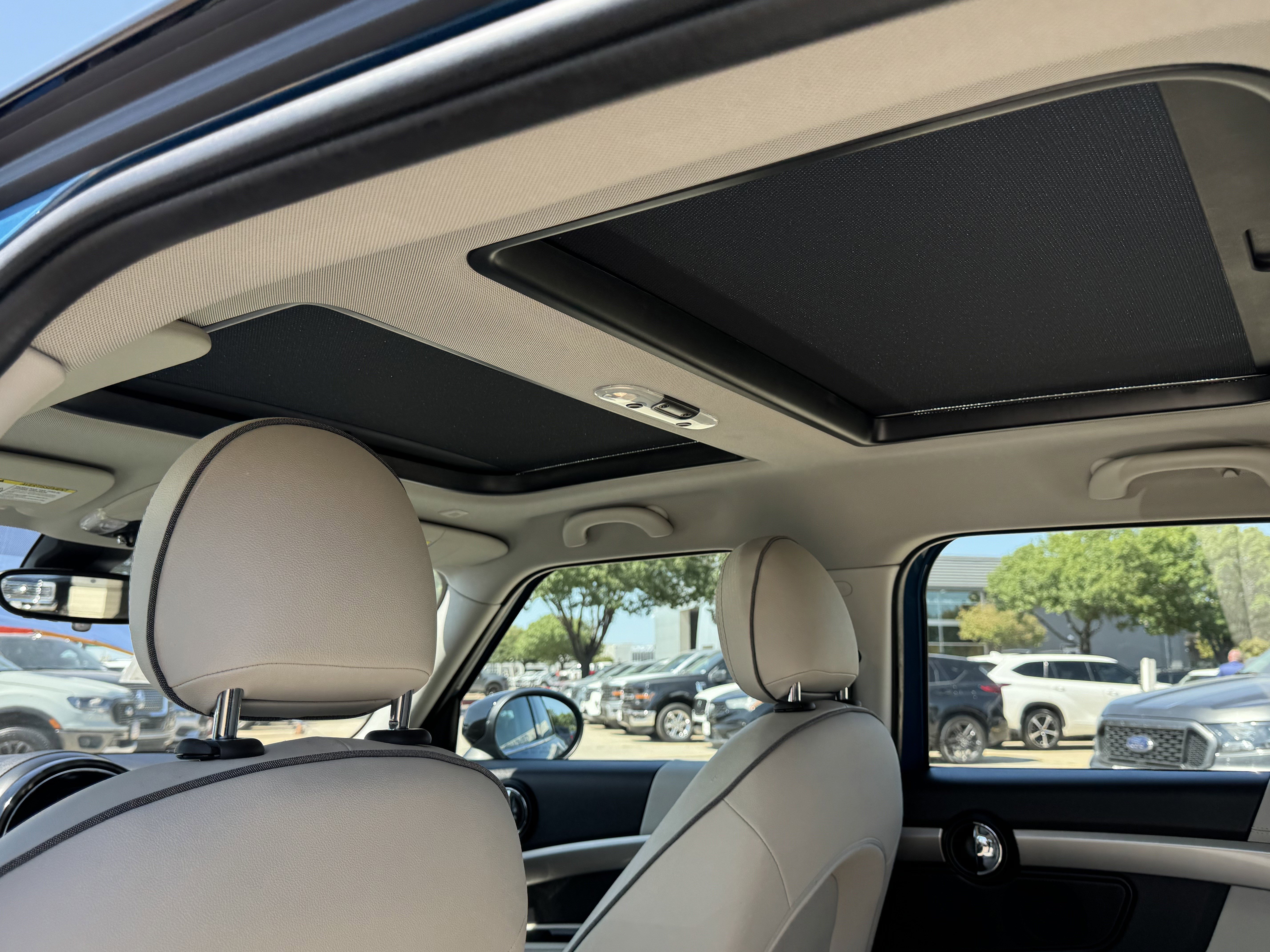 Used 2024 MINI Cooper Countryman S w/ Premium Package image 17