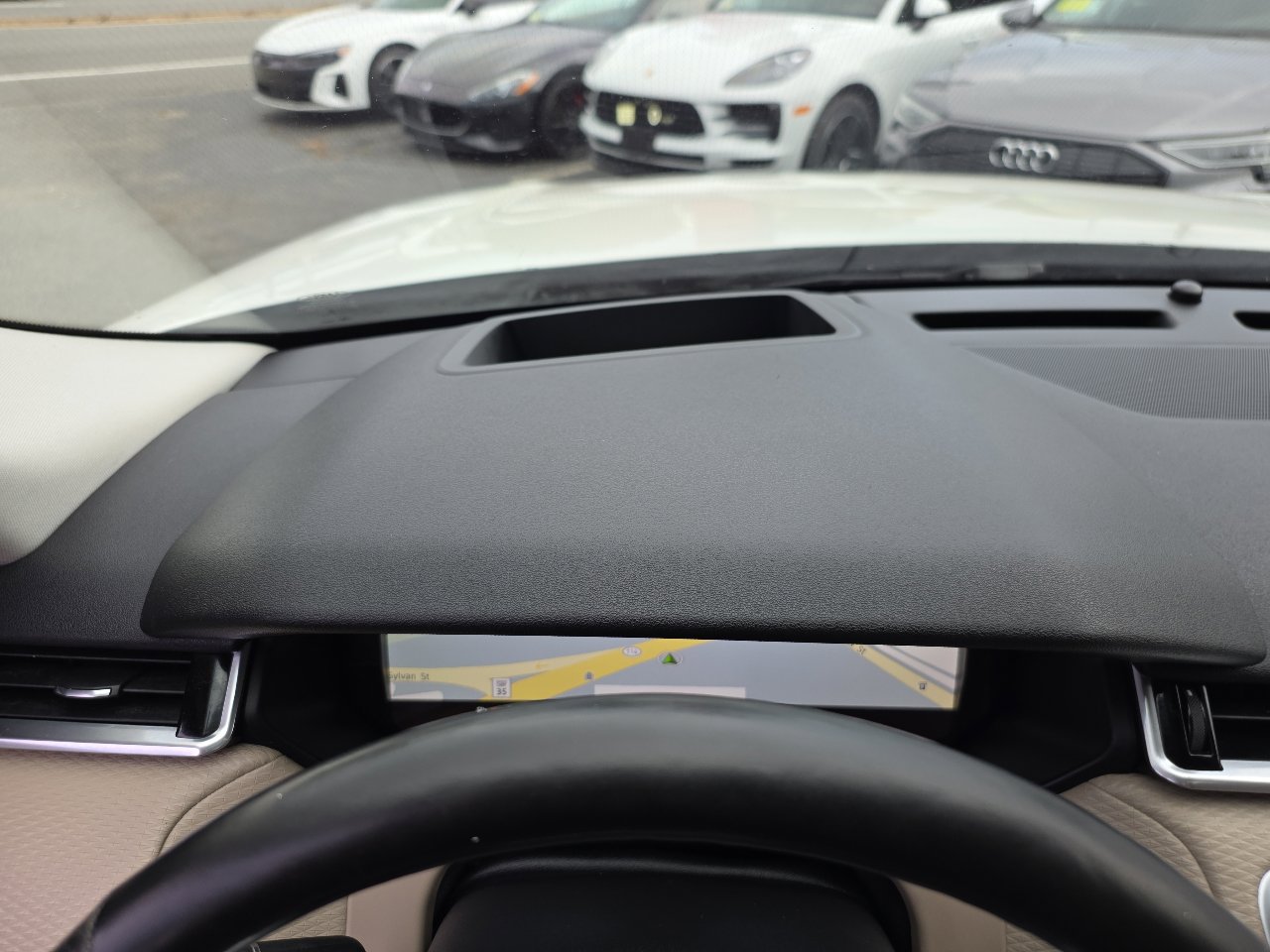 Used 2018 Land Rover Range Rover Velar S image 68