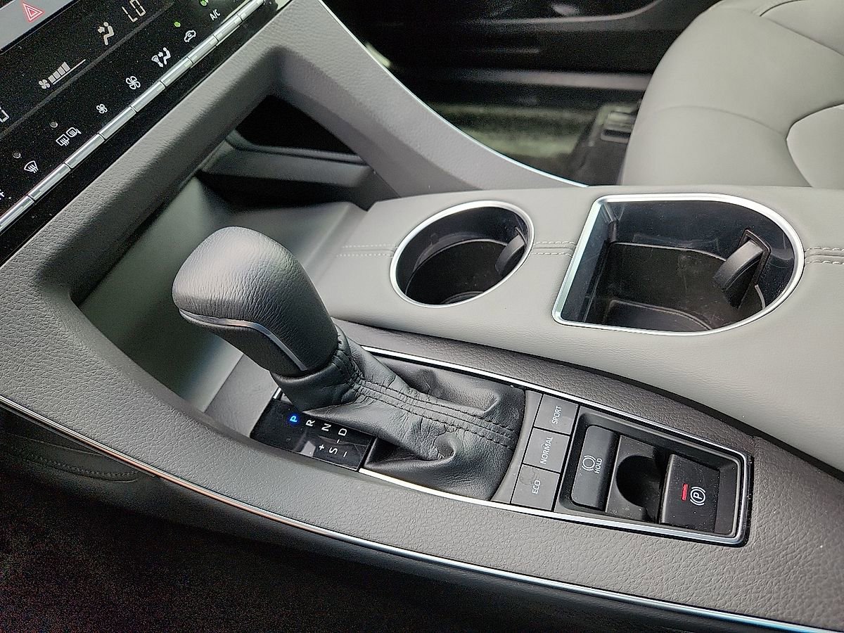 Used 2019 Toyota Avalon XLE w/ Carpet Mat Package FWD image 12