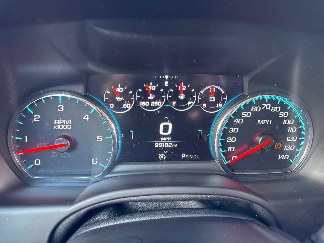 Used 2018 Chevrolet Tahoe Premier w/ RST 6.2L Performance Edition AWD/4WD image 25