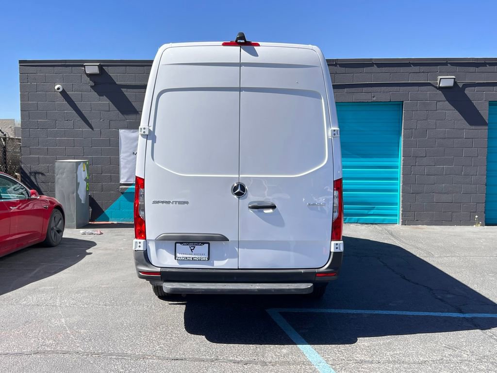 Used 2022 Mercedes-Benz Sprinter 2500 image 8