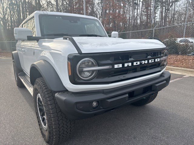 Used 2025 Ford Bronco Outer Banks w/ Sasquatch Package image 3