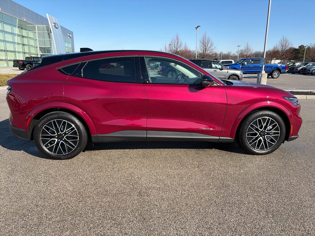 Used 2025 Ford Mustang Mach-E Premium image 8