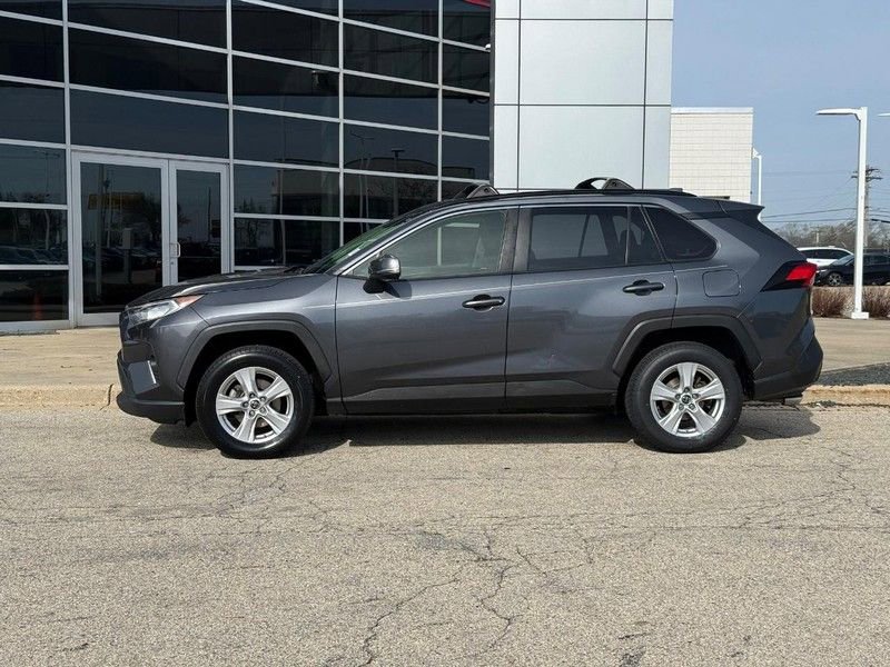 Used 2019 Toyota RAV4 XLE w/ Convenience Package image 6