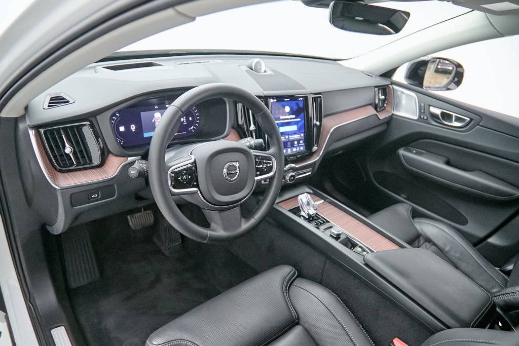 Certified 2023 Volvo XC60 B6 Ultimate w/ Climate Package AWD/4WD image 12