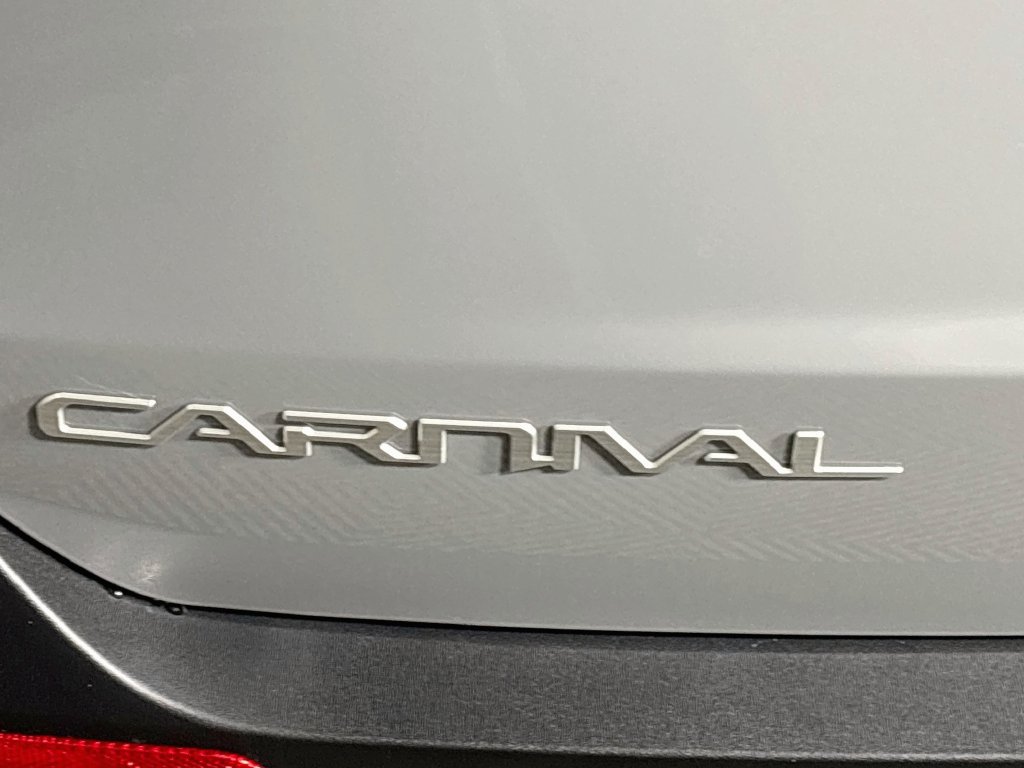 New 2027 Kia Carnival LX FWD image 23