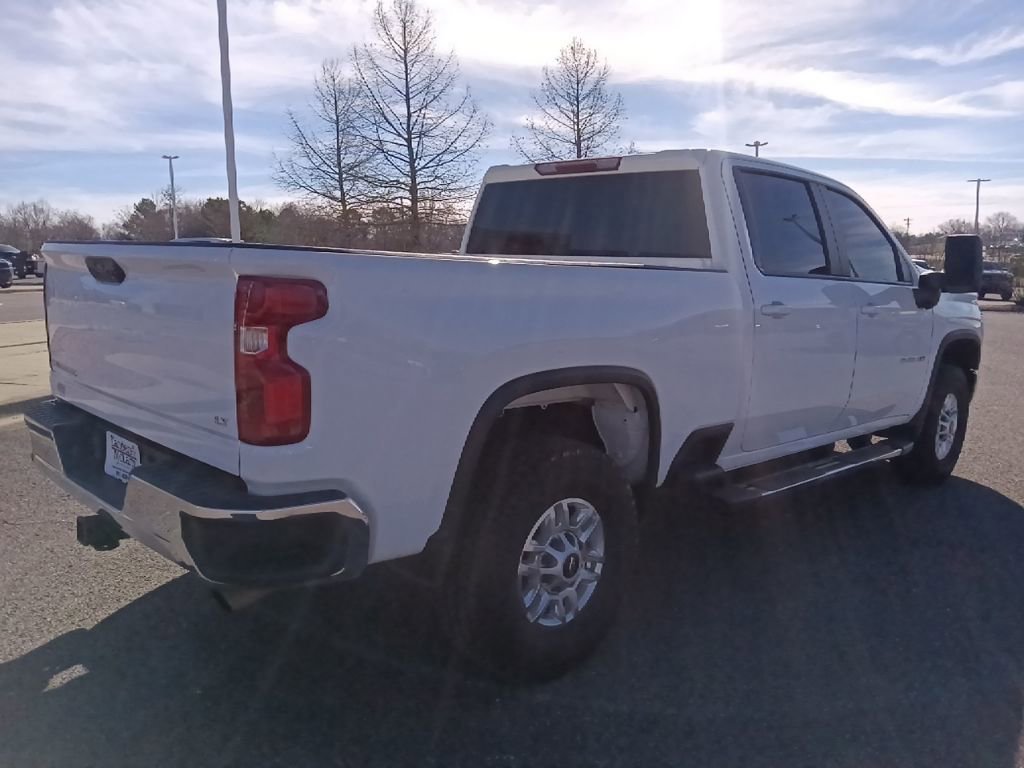 Used 2023 Chevrolet Silverado 2500 LT image 3