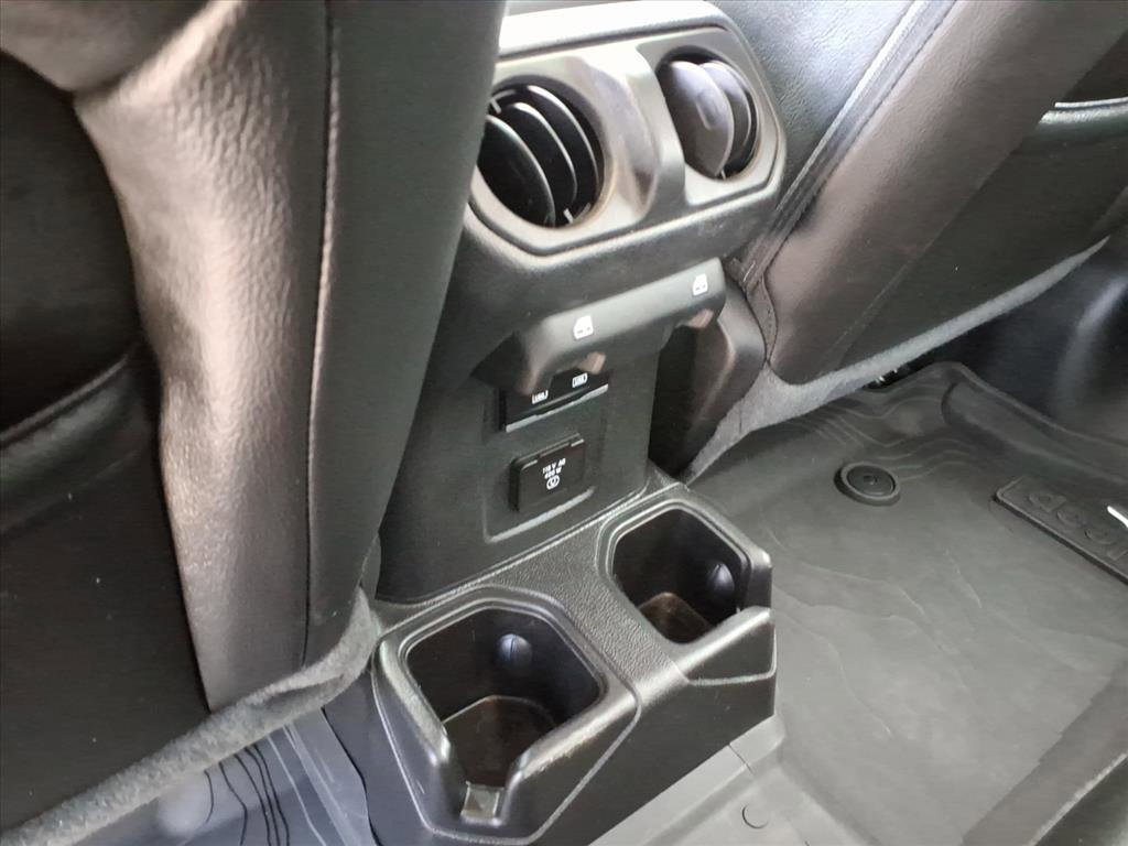 Used 2022 Jeep Gladiator Overland w/ Popular Equipment Package AWD/4WD image 16