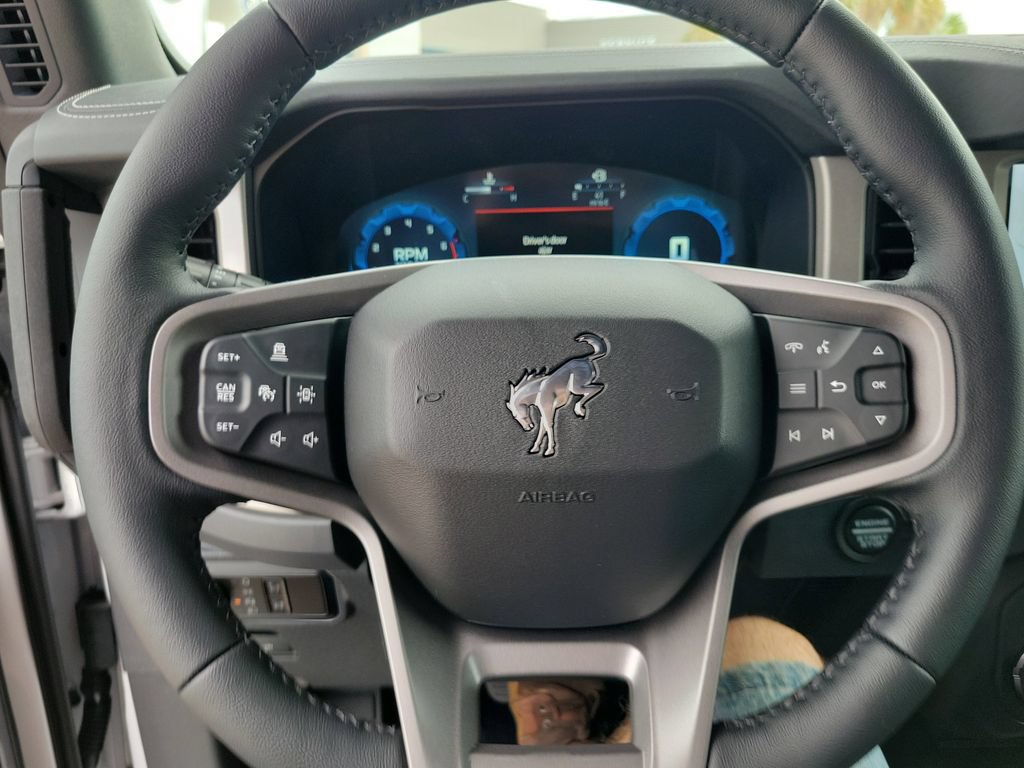 New 2026 Ford Bronco Outer Banks w/ Sasquatch Package AWD/4WD image 16