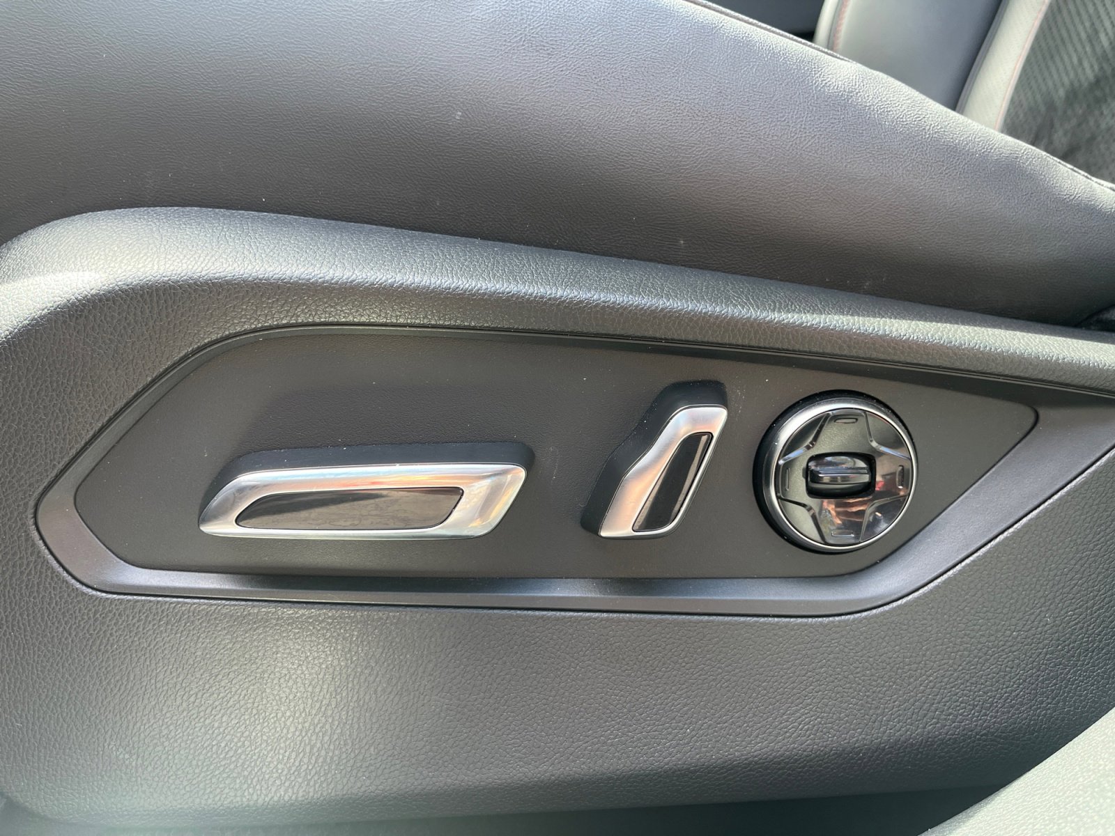 Used 2023 Acura RDX A-Spec AWD/4WD image 13