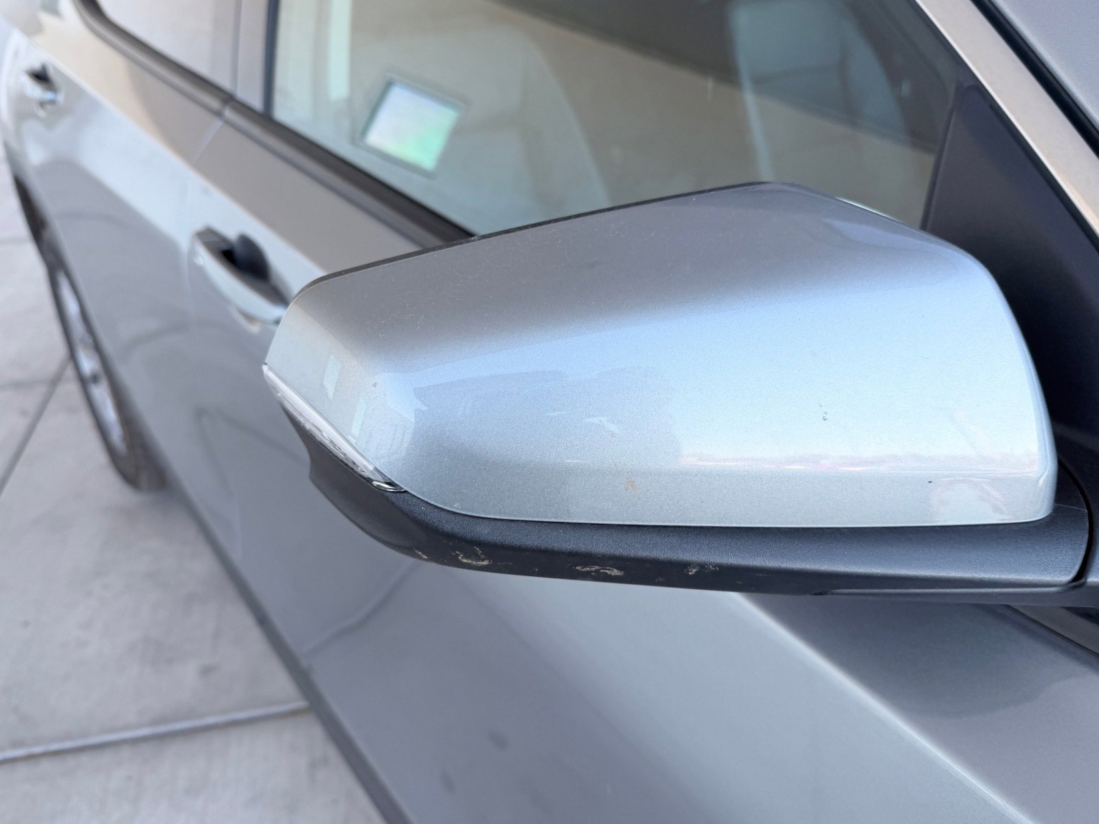 Used 2024 GMC Terrain SLT image 27