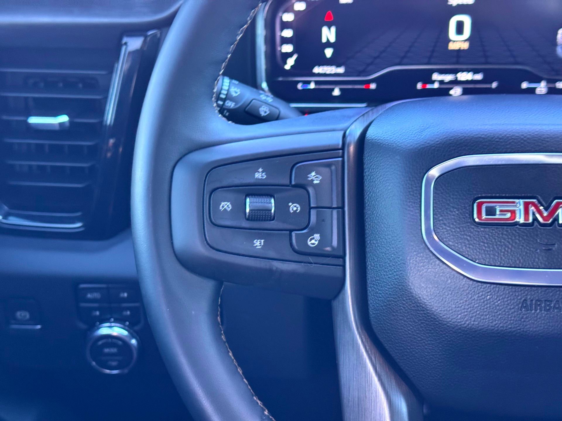 Used 2024 GMC Sierra 3500 AT4 w/ AT4 Premium Plus Package image 27