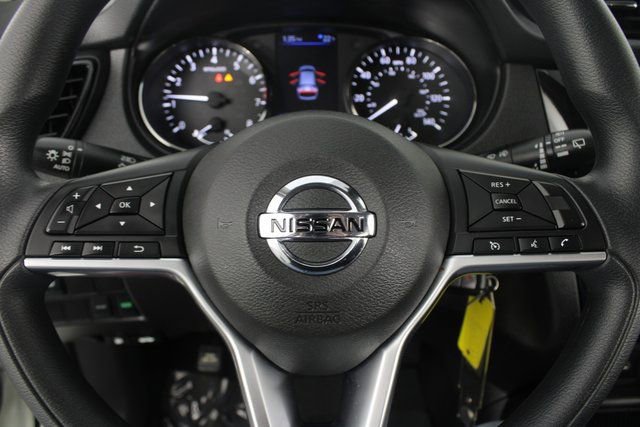 Used 2020 Nissan Rogue Sport S image 12