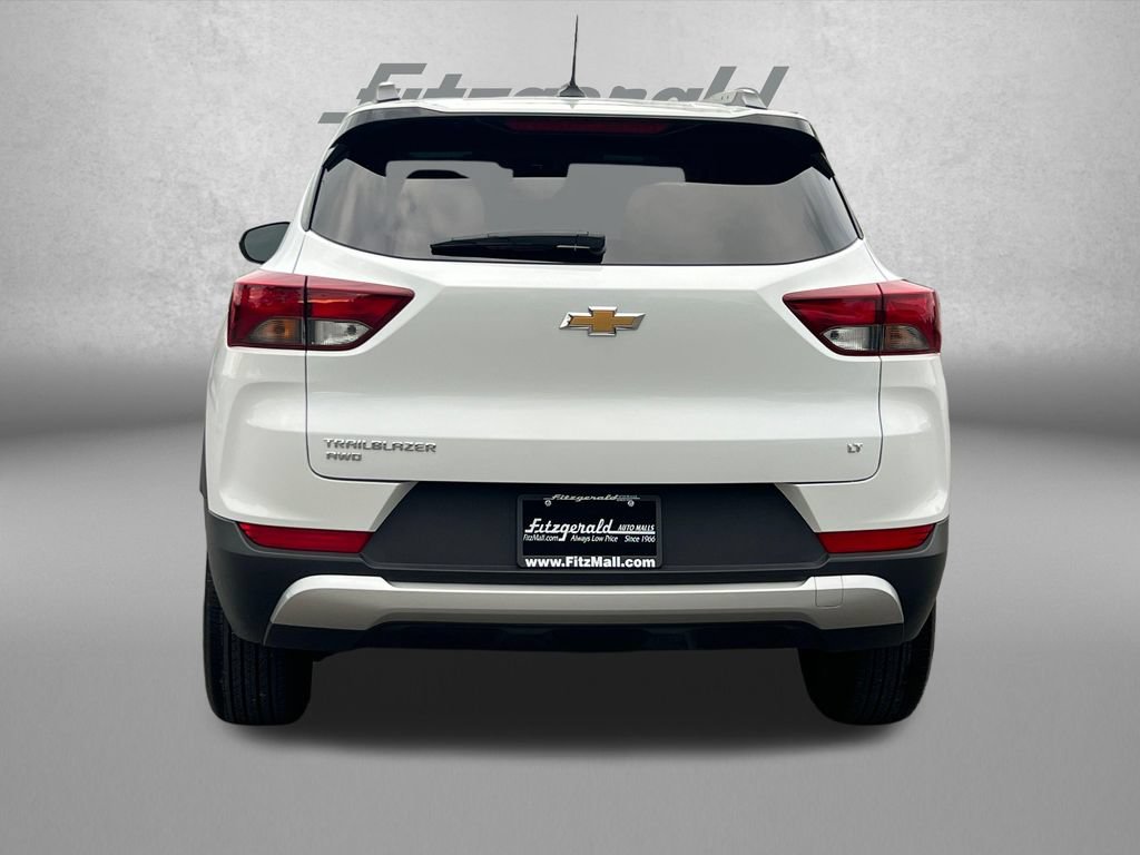 Used 2026 Chevrolet TrailBlazer LT AWD/4WD image 7