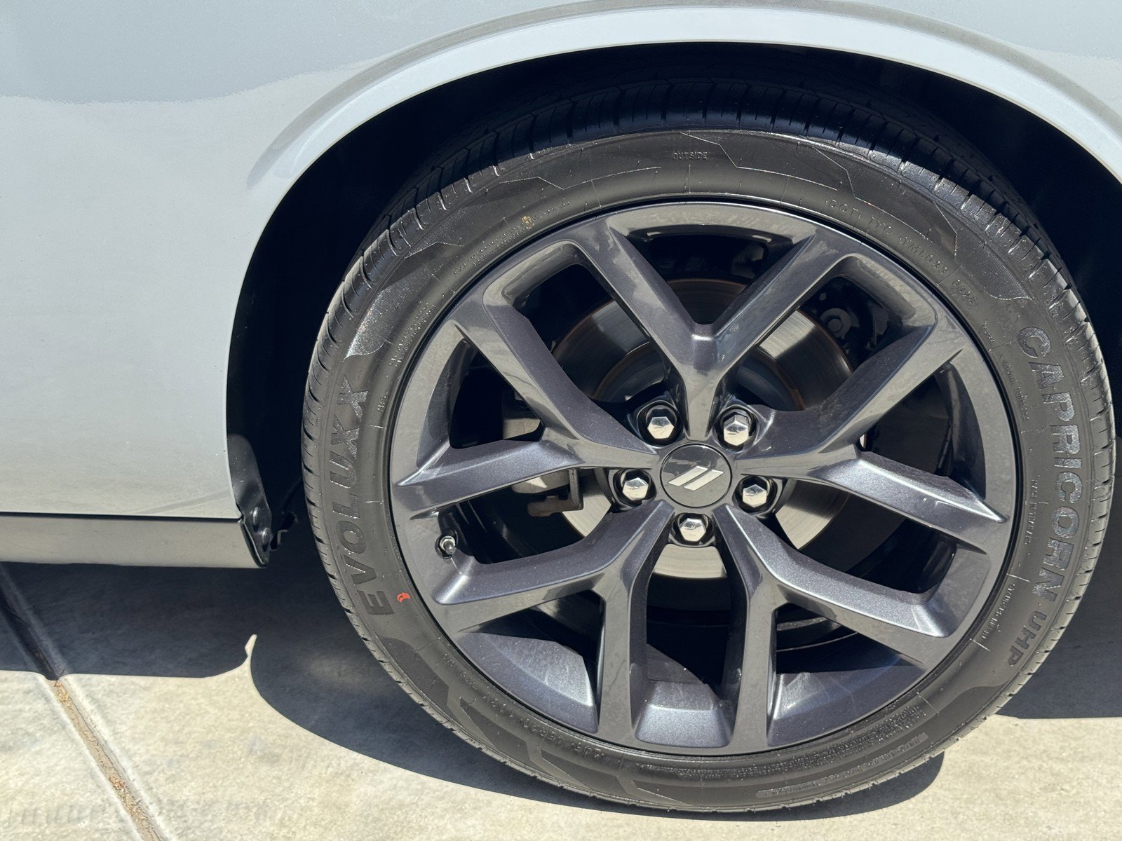 Used 2022 Dodge Challenger R/T w/ Driver Convenience Group RWD image 14