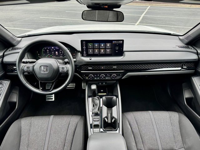 Used 2025 Honda Accord Sport image 24