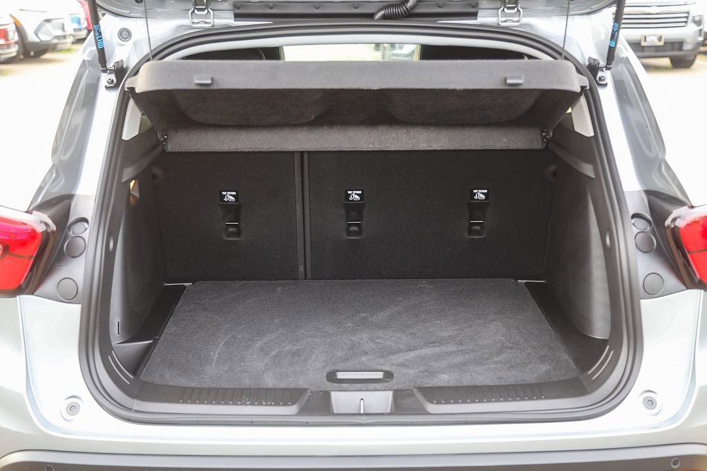 Certified 2026 Chevrolet Trax LT w/ Driver Confidence Package image 53