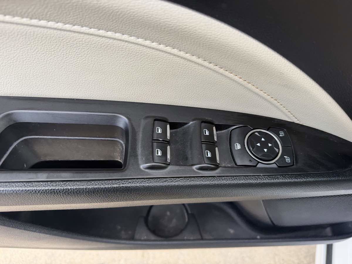 Used 2018 Ford Fusion Titanium AWD/4WD image 12