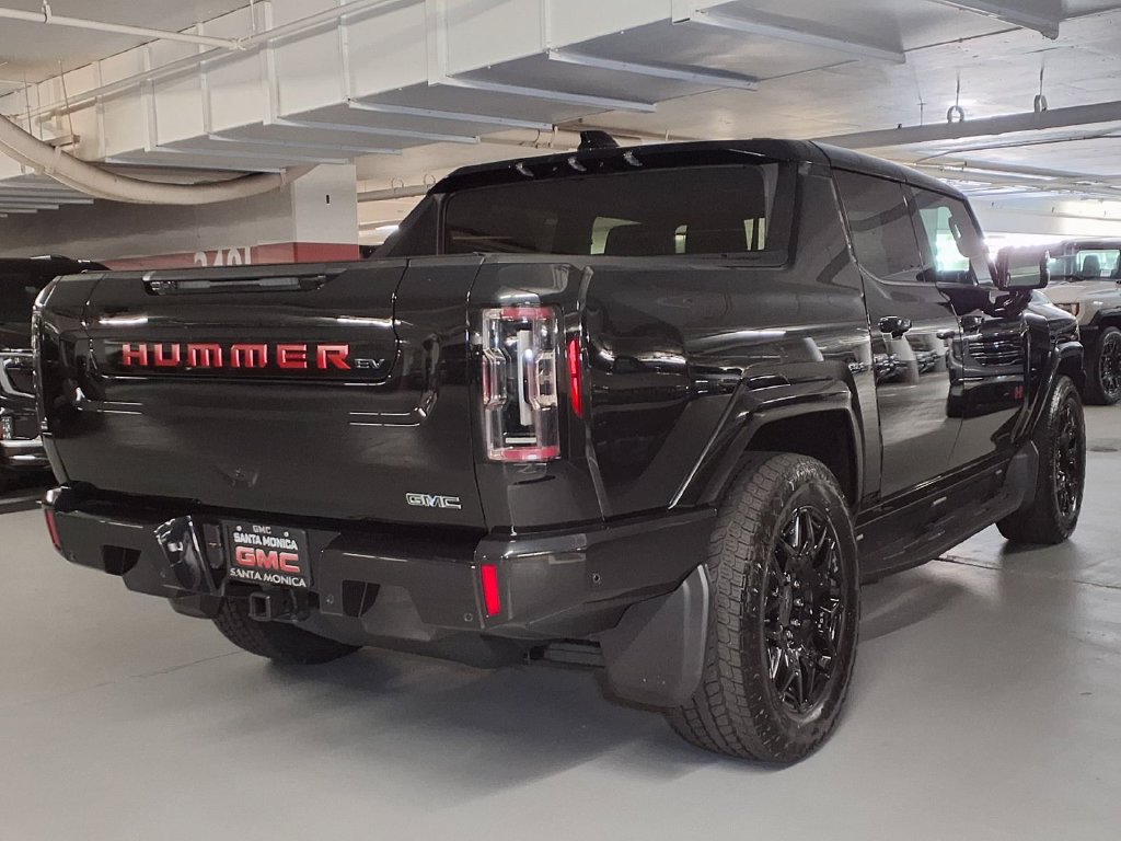 New 2026 GMC Hummer EV 4x4 Crew Cab w/ LPO, Illumination Package image 8