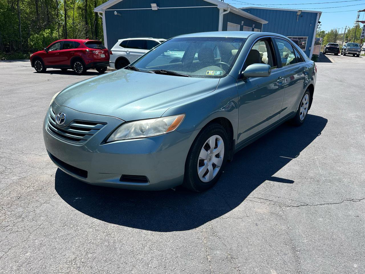 Used 2009 Toyota Camry FWD image 1
