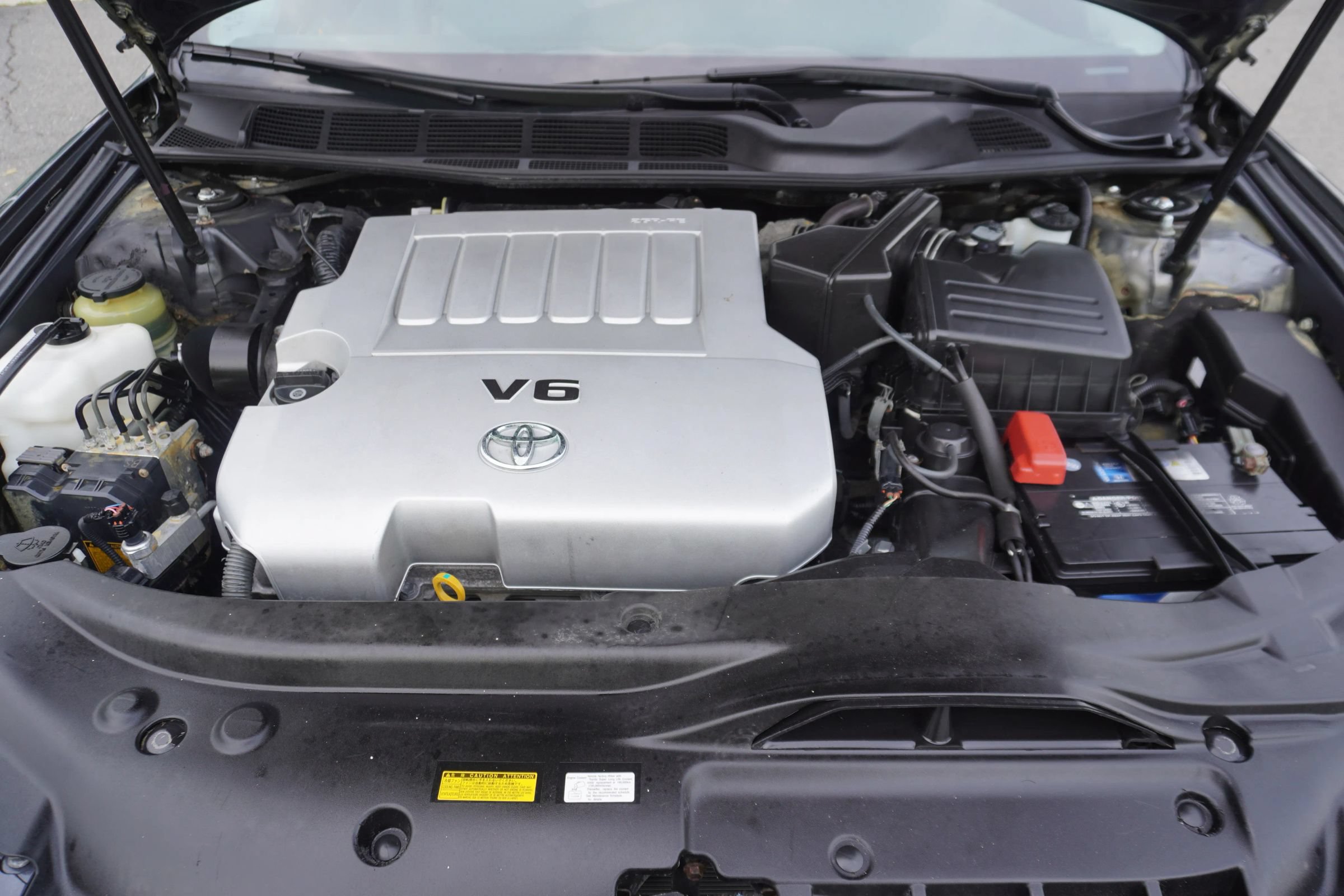 Used 2010 Toyota Avalon XLS FWD image 25