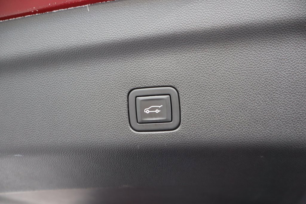 Used 2024 Chevrolet Suburban RST w/ Luxury Package image 26