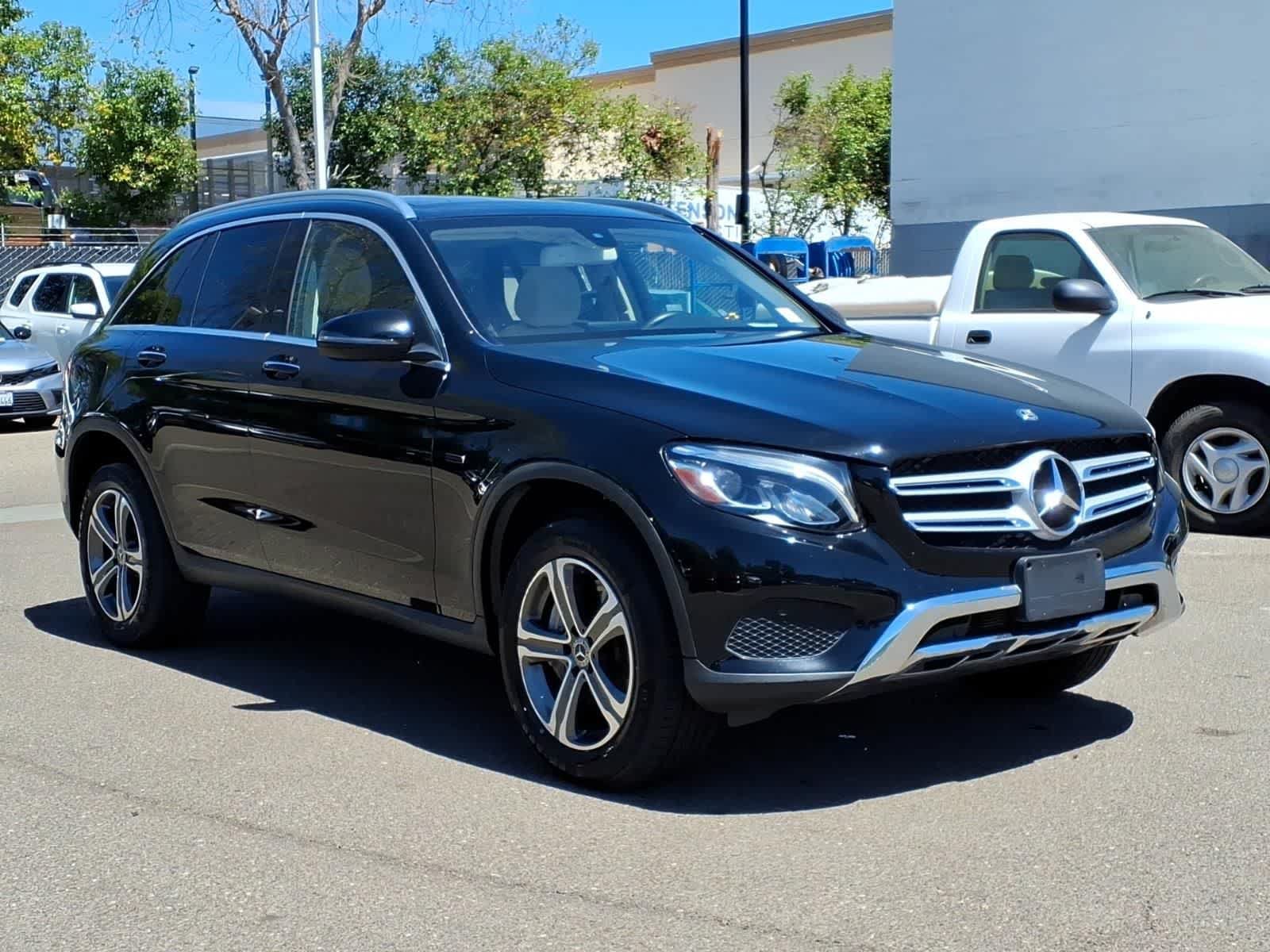 Used 2019 Mercedes-Benz GLC 350e 4MATIC image 3