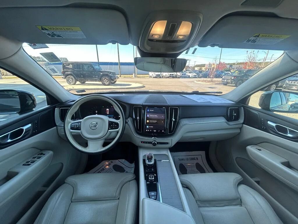 Used 2023 Volvo XC60 B6 Ultimate w/ Protection Package Premier AWD/4WD image 27