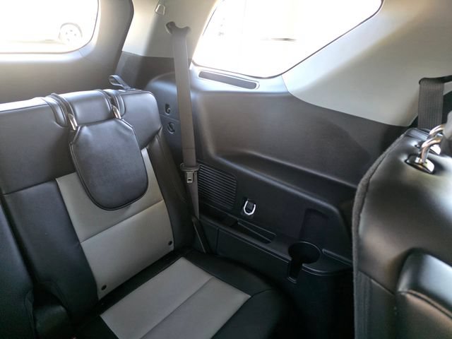 Used 2023 Ford Explorer XLT w/ Equipment Group 202A AWD/4WD image 20