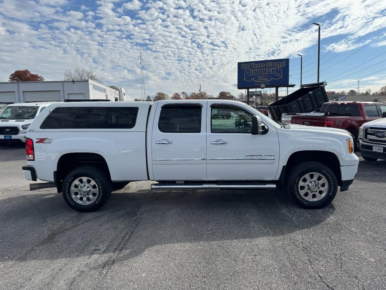Used 2014 GMC Sierra 3500 Denali w/ Snow Plow Prep Package image 2