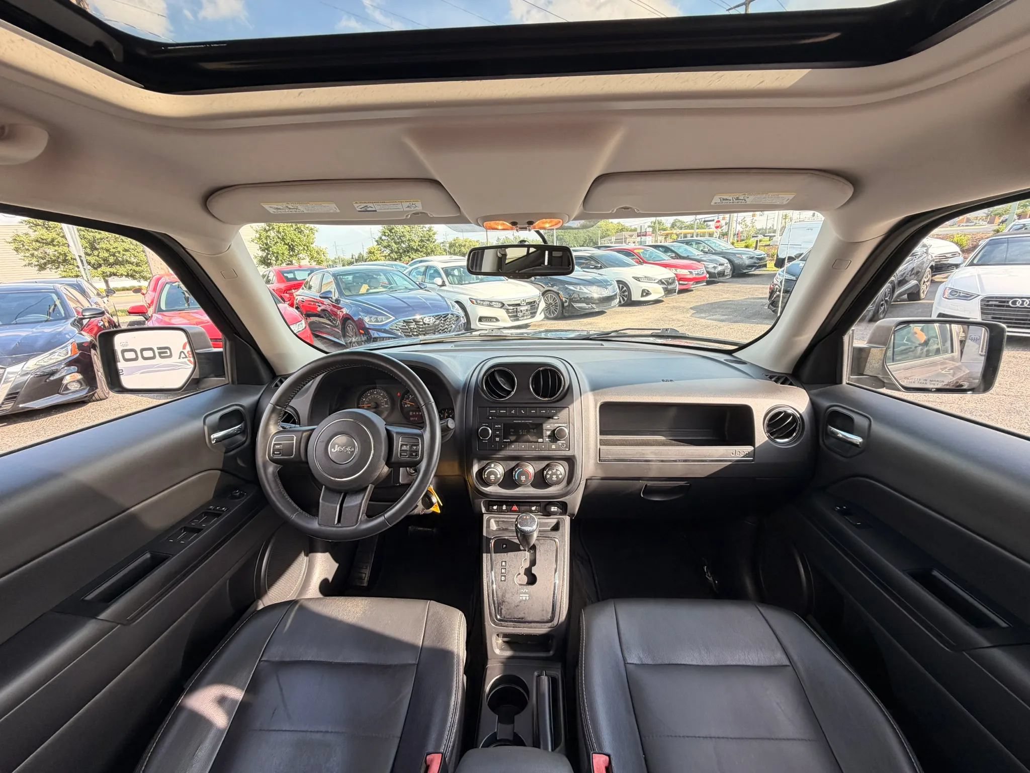 Used 2015 Jeep Patriot High Altitude AWD/4WD image 26