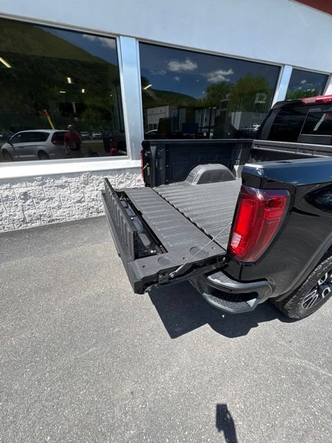 New 2026 GMC Sierra 1500 AT4 w/ Technology Package AWD/4WD image 15
