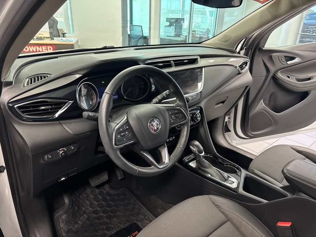 Used 2023 Buick Encore GX Select w/ Sport Touring Package FWD image 16