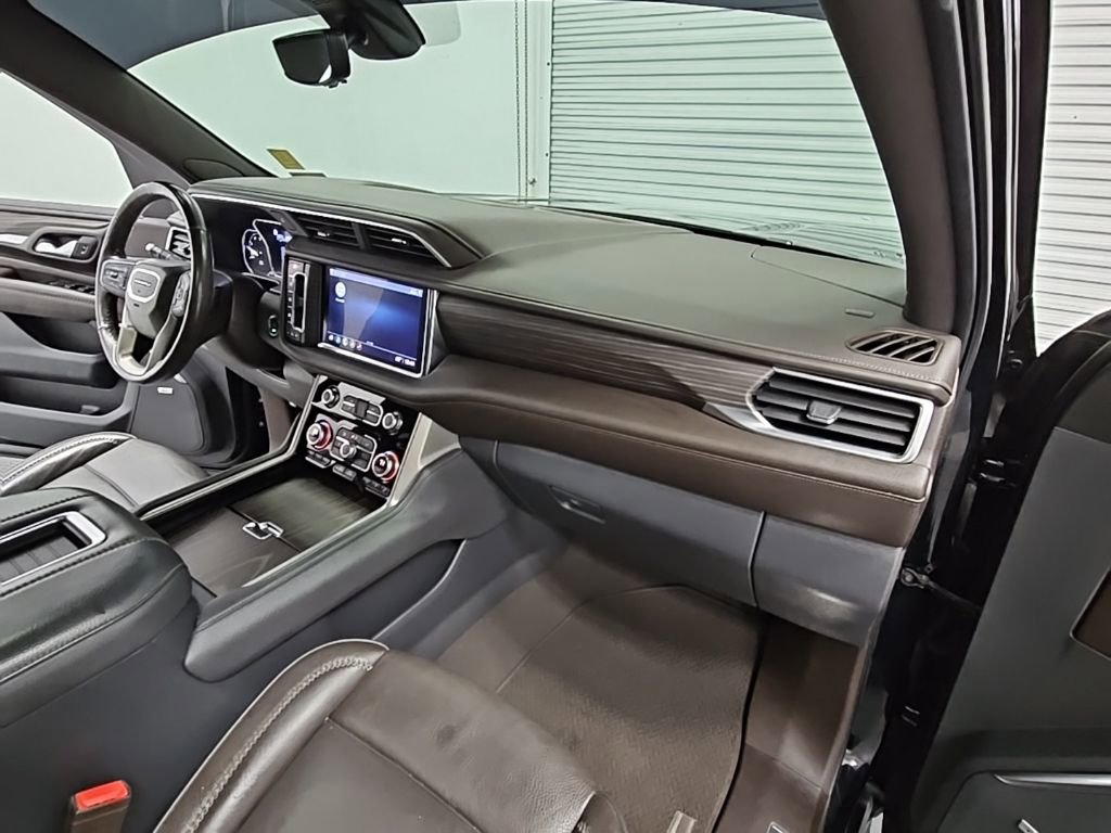 Used 2021 GMC Yukon Denali w/ Denali Premium Package image 46