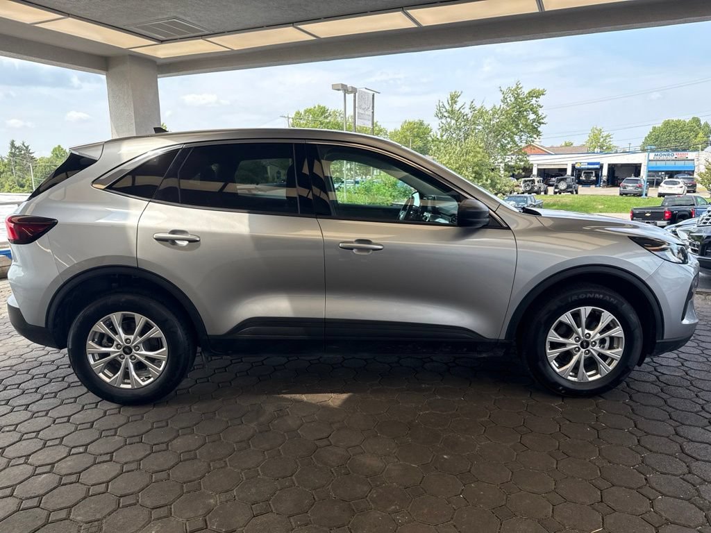 Certified 2023 Ford Escape Active AWD/4WD image 5