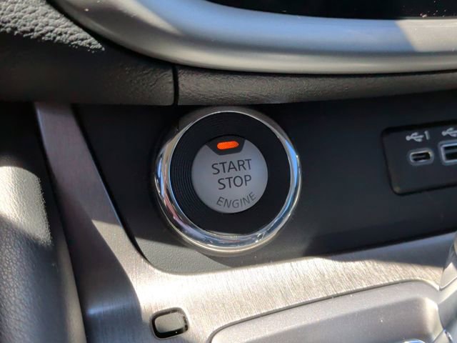 Used 2020 Nissan Murano SL w/ Moonroof Package FWD image 22