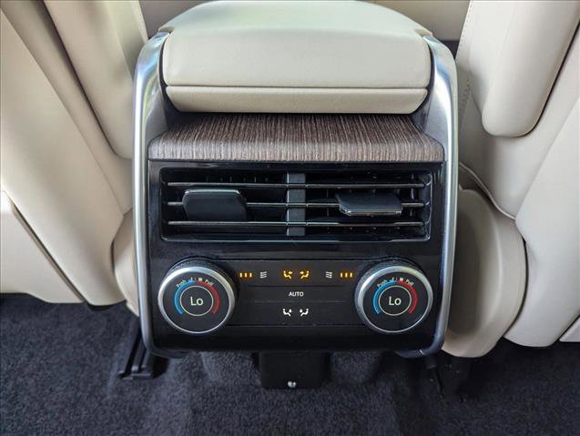 Used 2024 Land Rover Range Rover SE AWD/4WD image 19