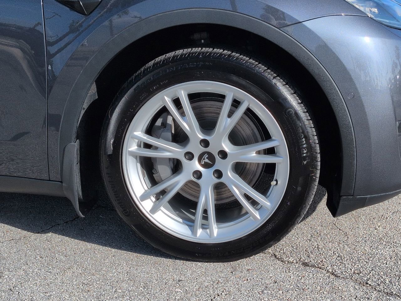Used 2021 Tesla Model Y Long Range AWD/4WD image 10