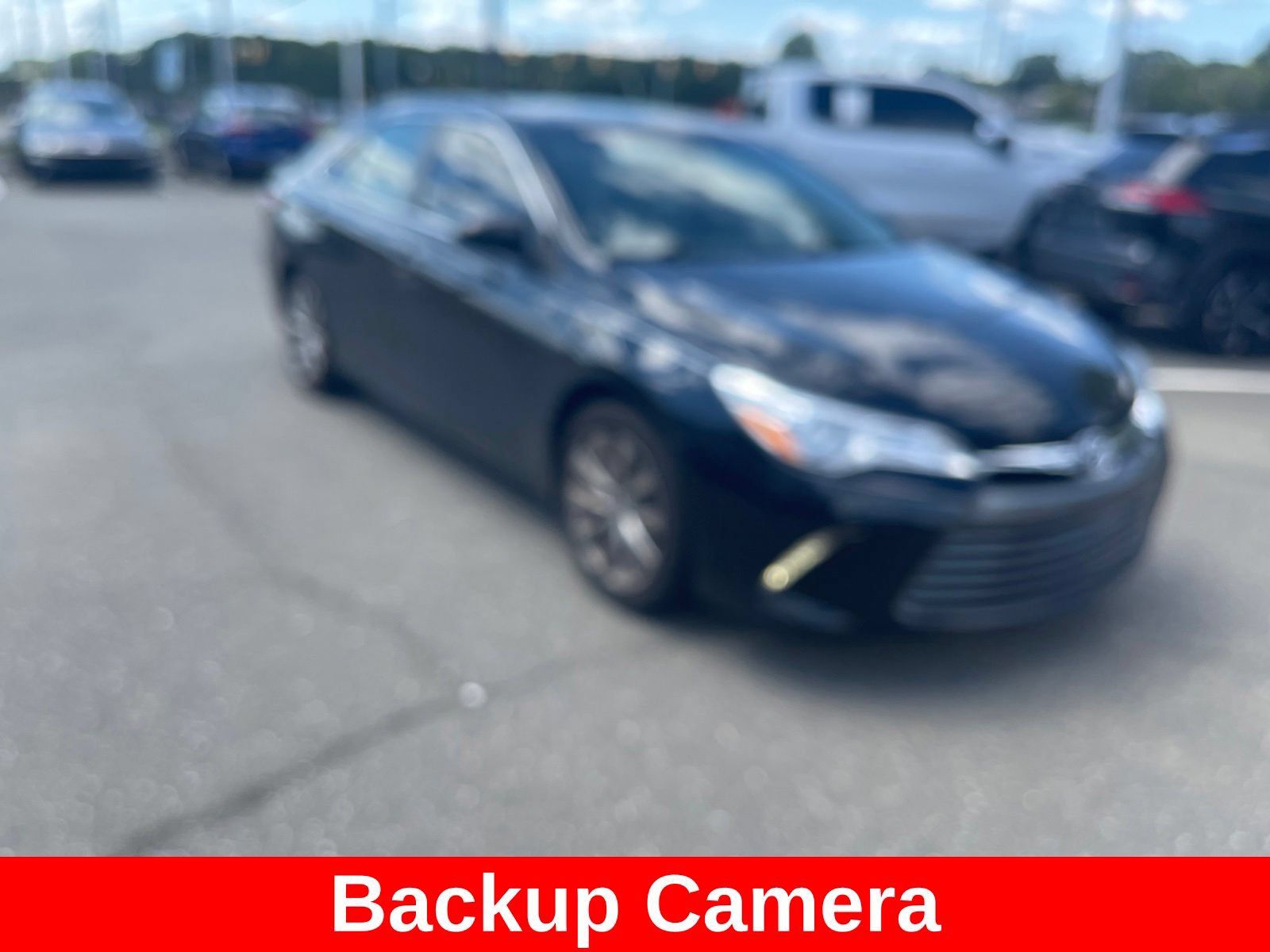 Used 2015 Toyota Camry XLE w/ Moonroof Package FWD image 2
