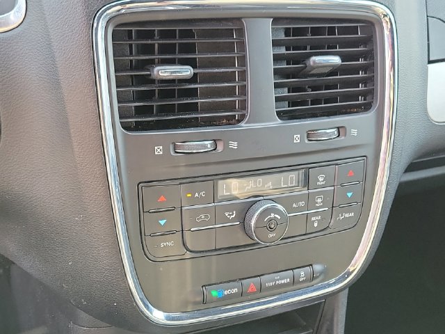 Used 2016 Dodge Grand Caravan R/T FWD image 13
