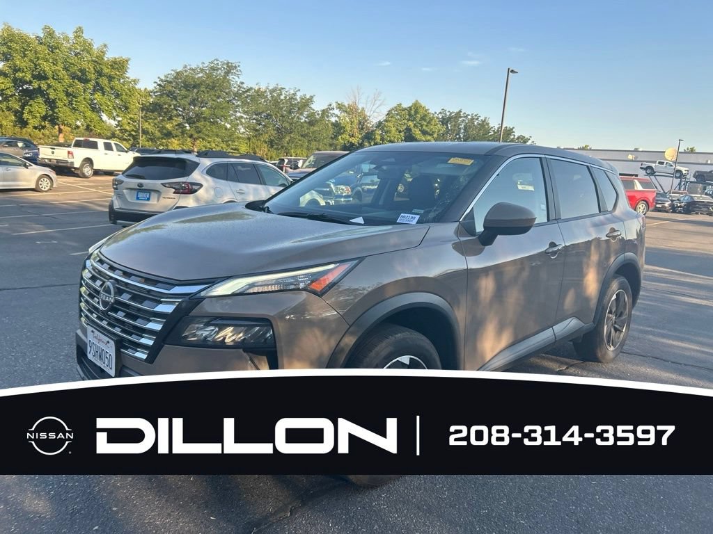 Certified 2025 Nissan Rogue SV AWD/4WD image 16