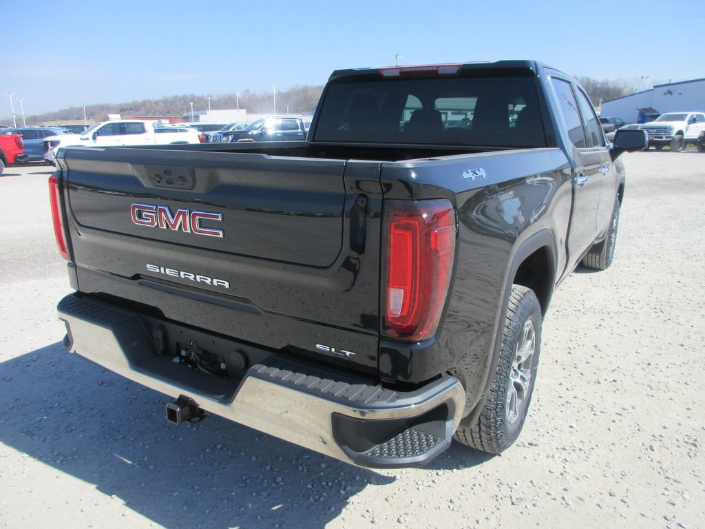 New 2026 GMC Sierra 1500 SLT image 5