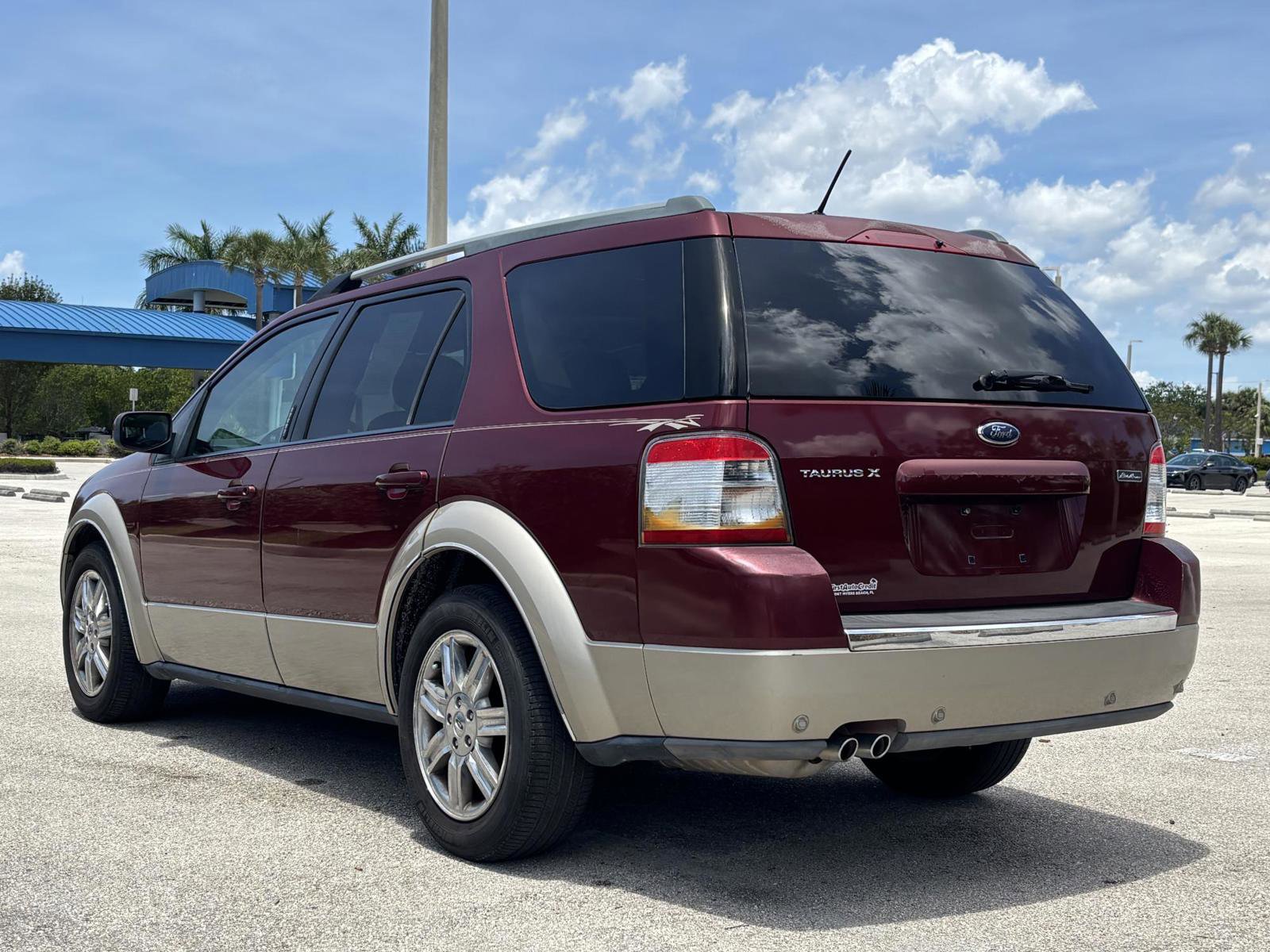 Used 2008 Ford Taurus X Eddie Bauer FWD image 6
