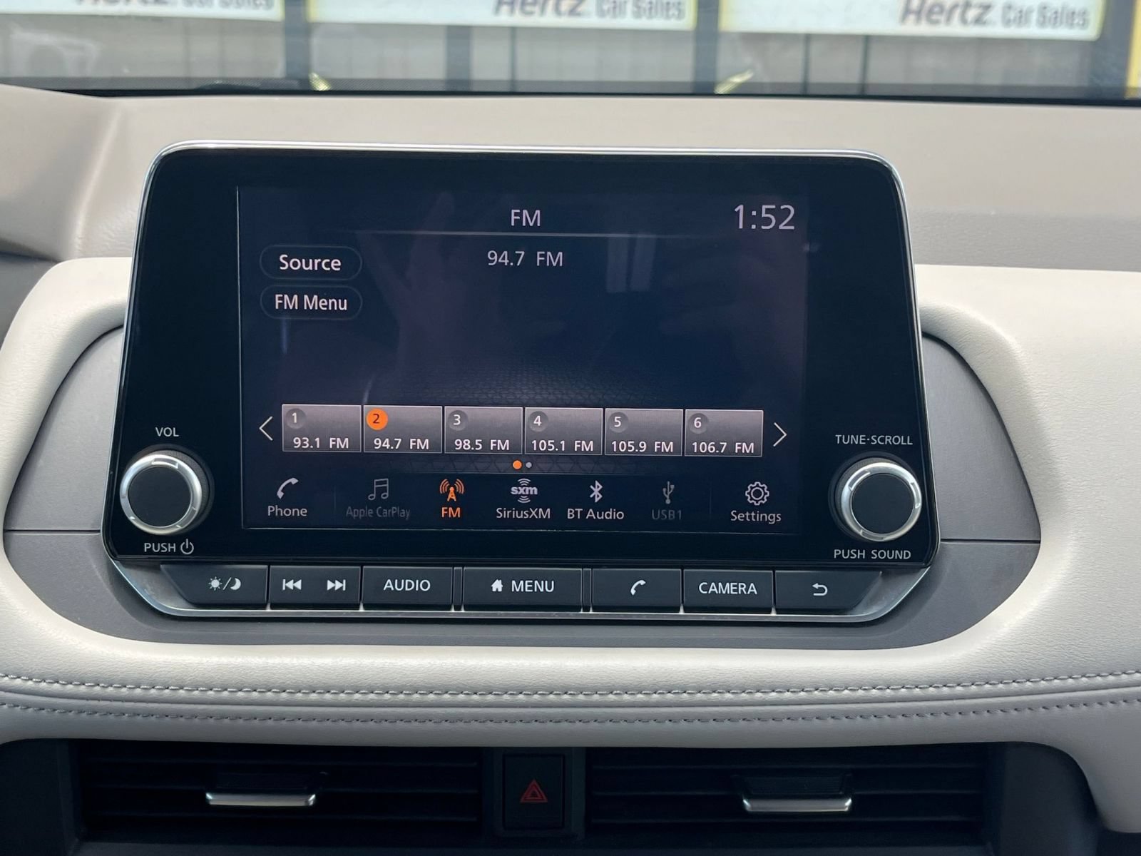Used 2025 Nissan Rogue SV FWD image 19