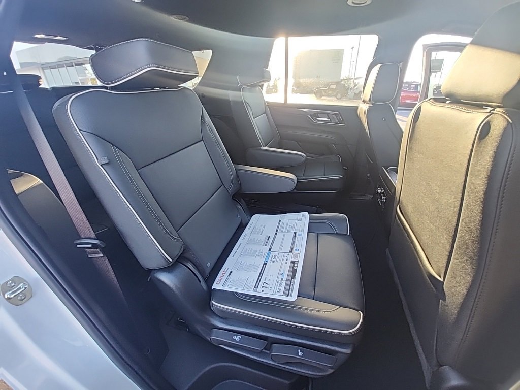 New 2026 GMC Yukon Elevation image 21