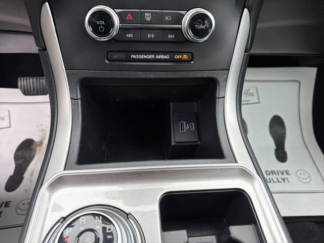 Used 2024 Ford Edge SEL image 21