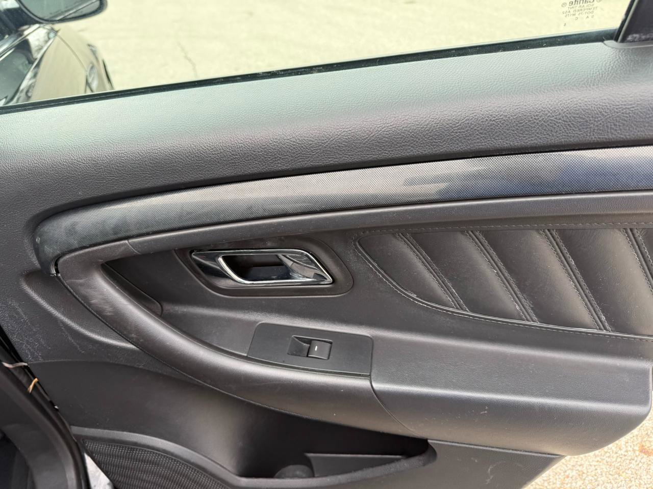 Used 2011 Ford Taurus SHO w/ 401A Rapid Spec Order Code image 17