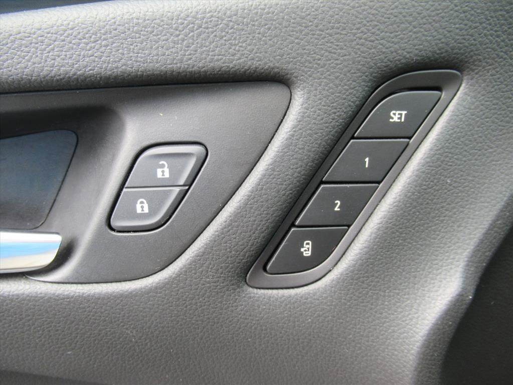 Used 2020 Buick Envision Premium w/ Driver Confidence Package image 22