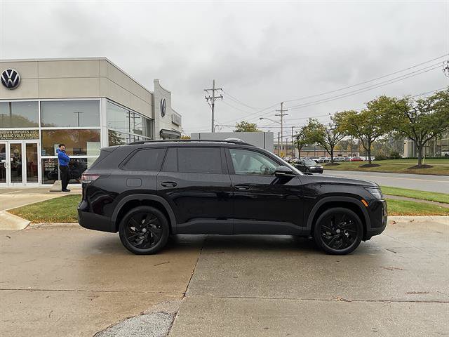 New 2027 Volkswagen Atlas SE AWD/4WD image 3