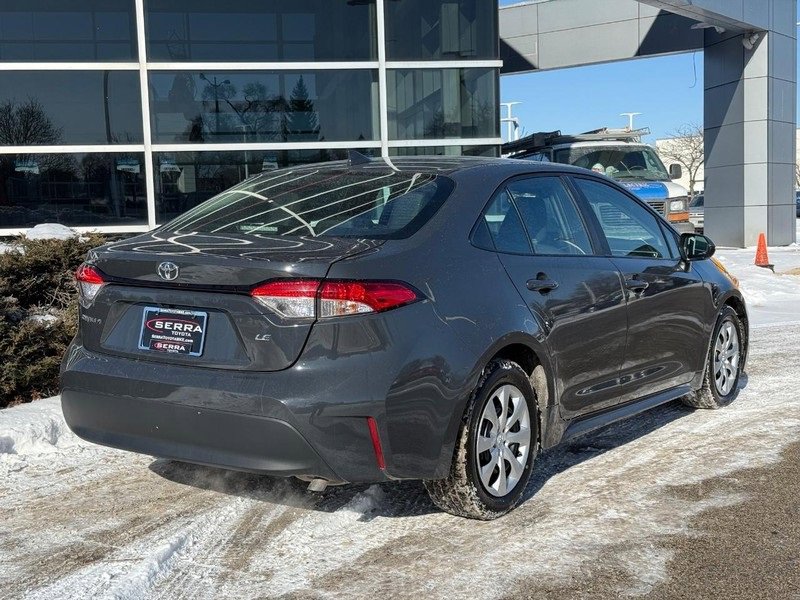 Used 2024 Toyota Corolla LE image 3